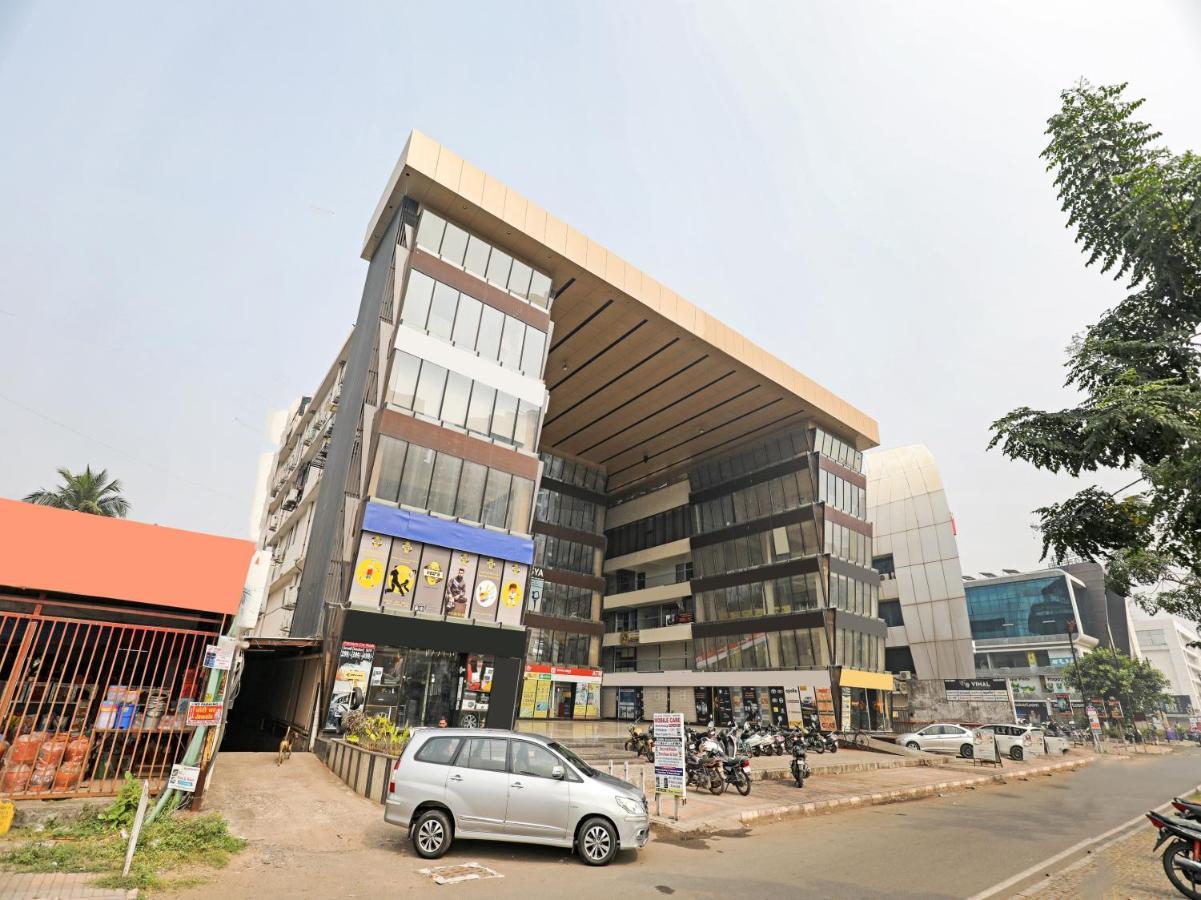 Hotel Gokul Solitaire, Surat Bhatha Экстерьер фото